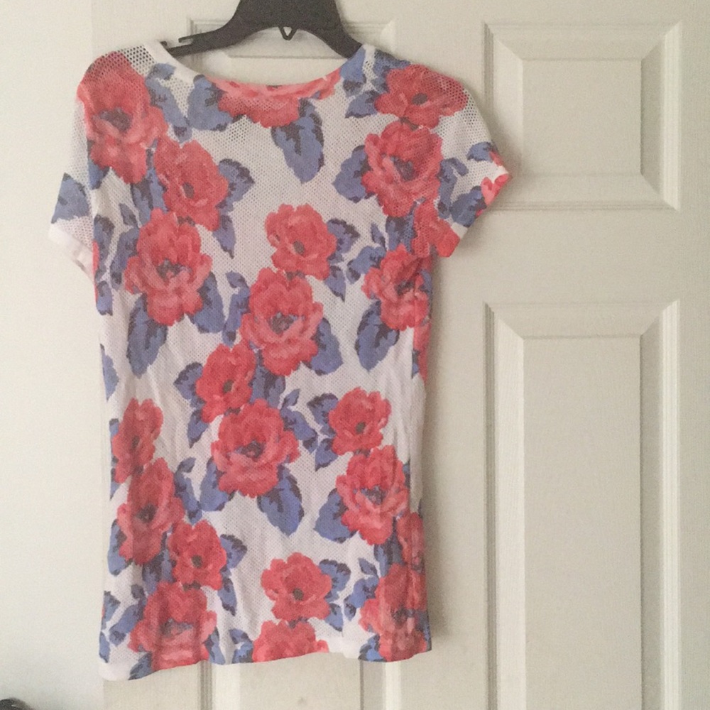 INC mesh top - Picture 2 of 2